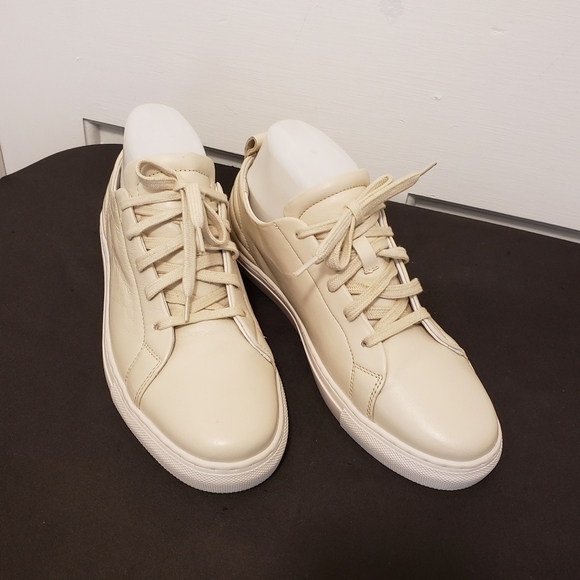 EUC Seychelles Off White Leather Laceup Casual Sneaker Shoes Size 9 - Picture 1 of 10